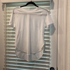 Brand new lululemon top